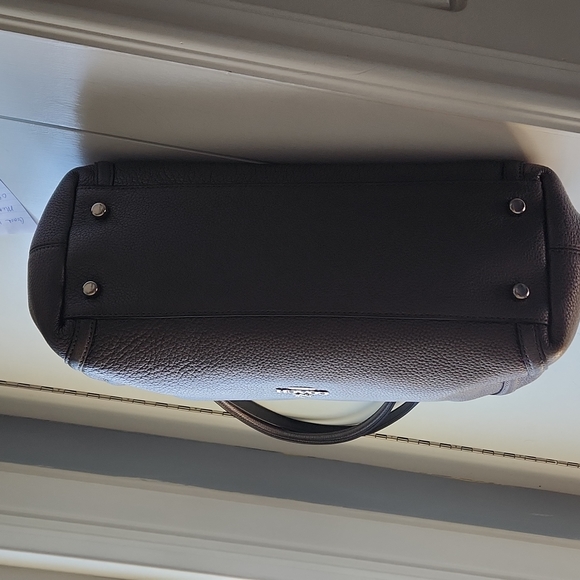 BONUS OFFERWITH PURCHASE  Metallic gray Coach shoulder bag - Picture 4 of 15